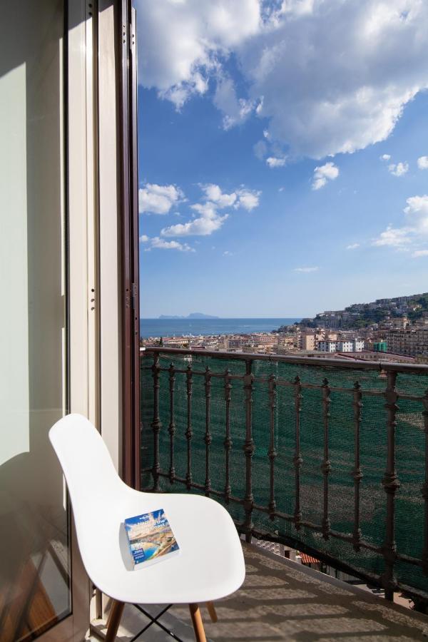 Napolicentro Mare - Sea View Rooms & Suites Екстер'єр фото