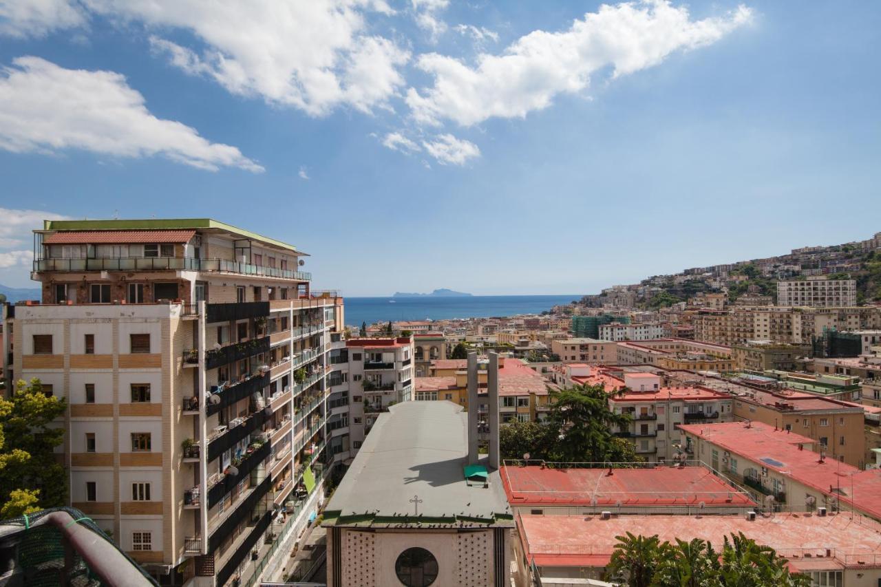 Napolicentro Mare - Sea View Rooms & Suites Екстер'єр фото