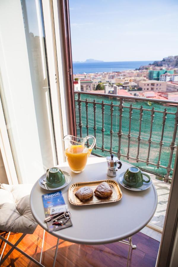 Napolicentro Mare - Sea View Rooms & Suites Екстер'єр фото